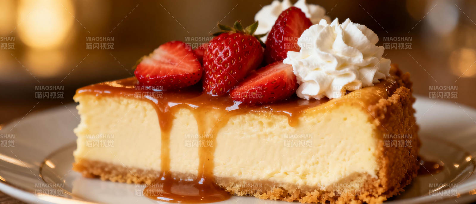 草莓芝士蛋糕图片