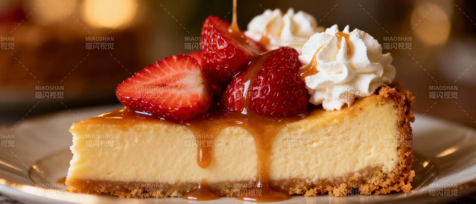 草莓芝士蛋糕图片