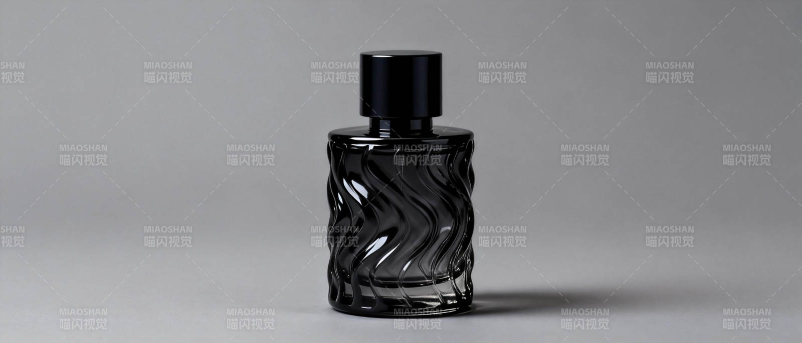 黑色波纹香水瓶图片