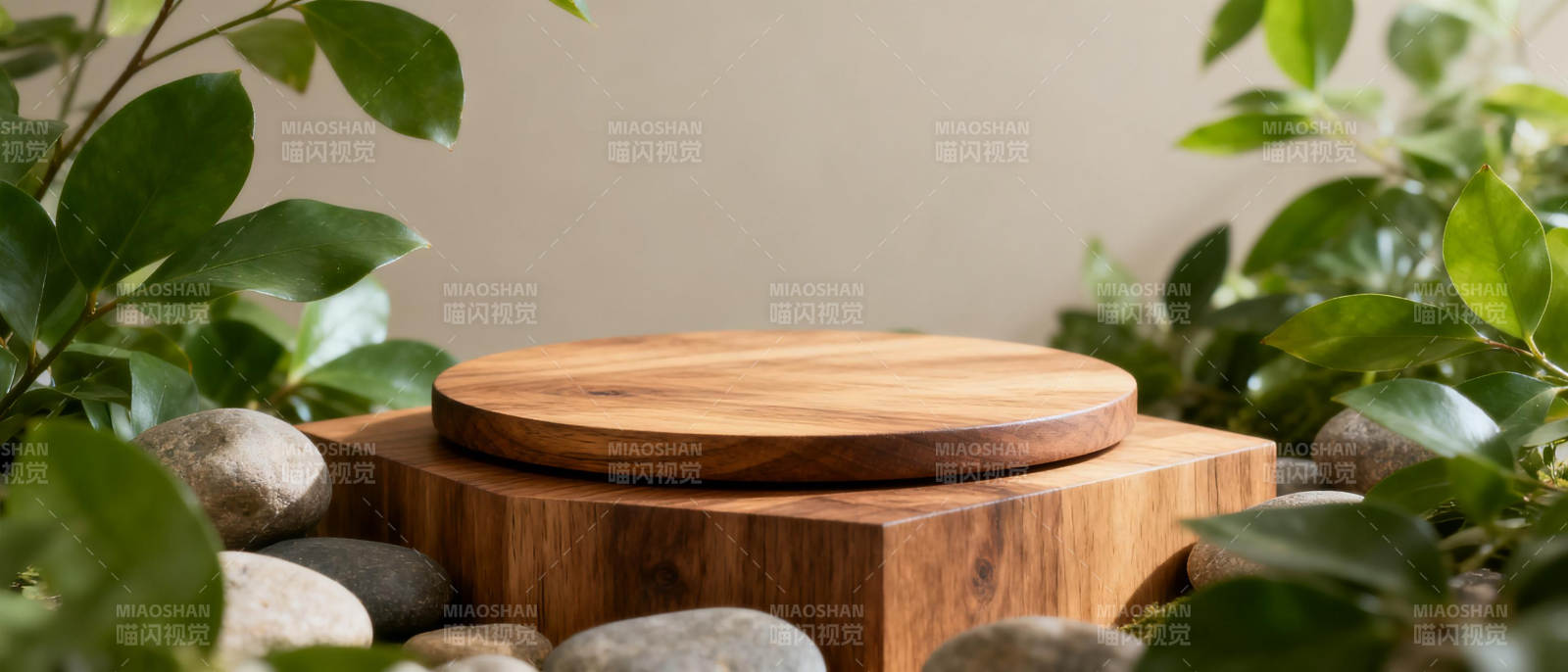 自然木台静谧景图片