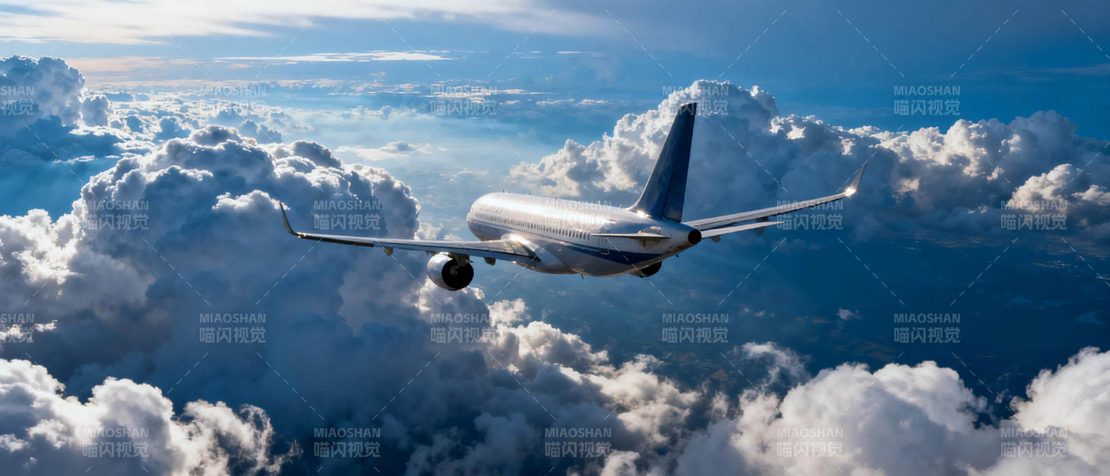 云上飞行图片