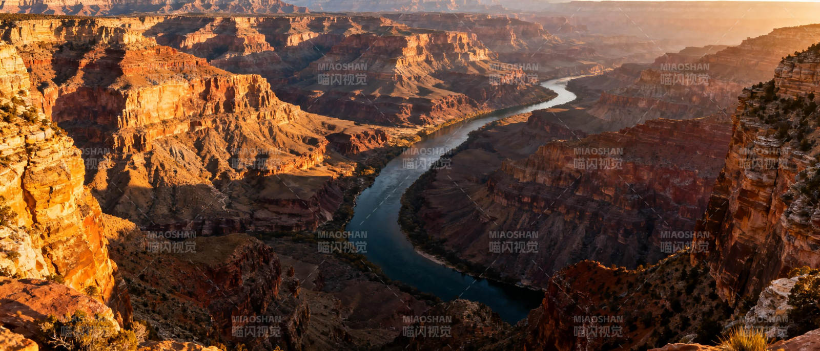 峡谷壮丽风光图片