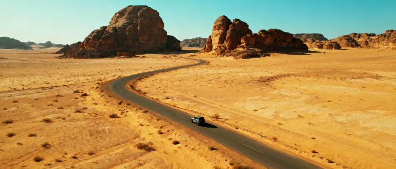 沙漠公路行车图图片