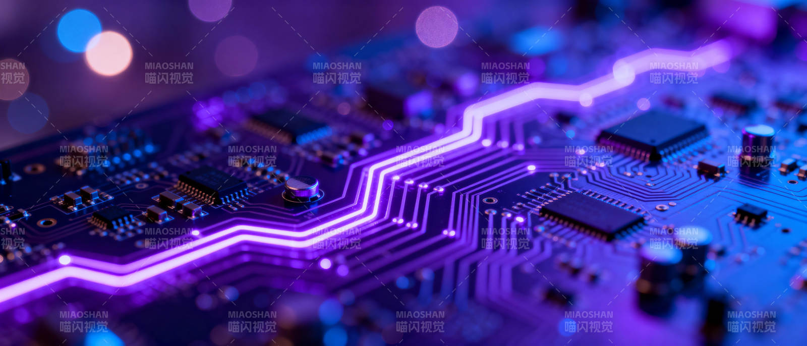电路板光效特写图片