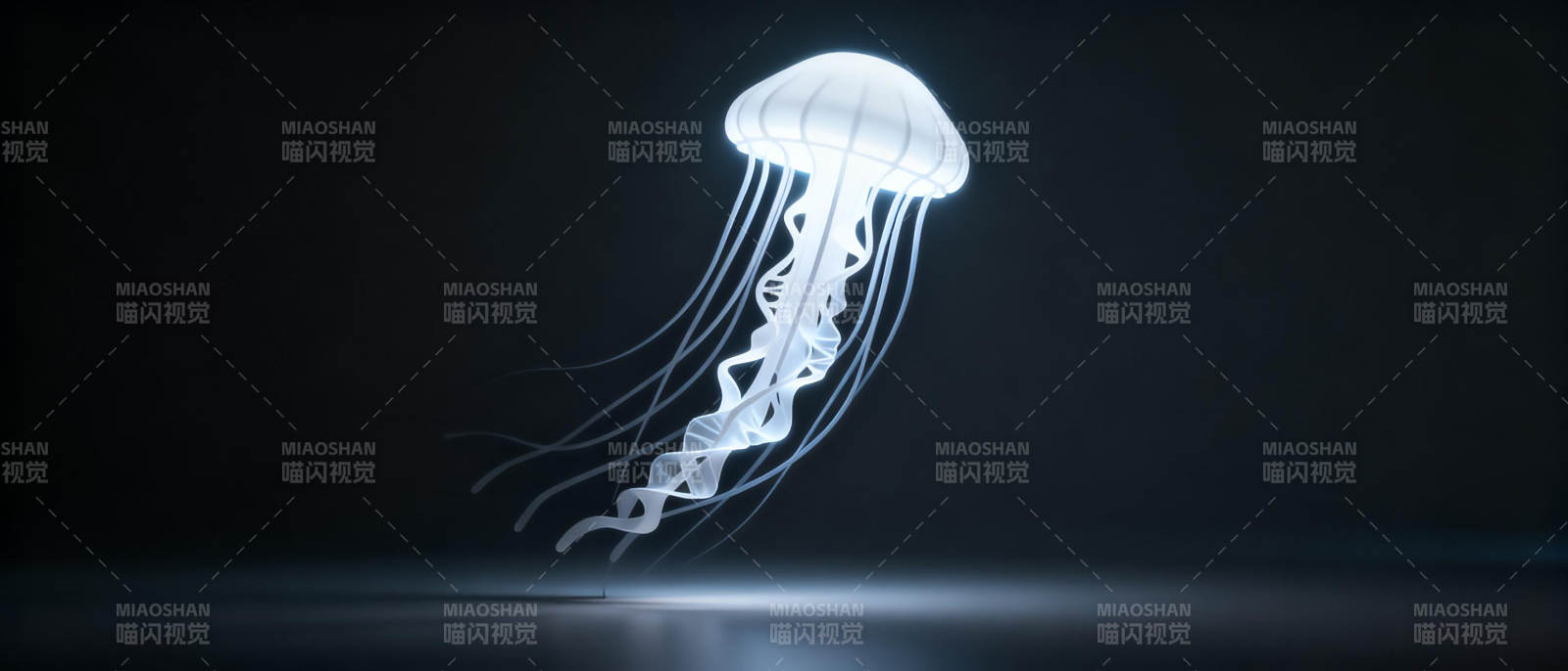 发光水母夜游图片