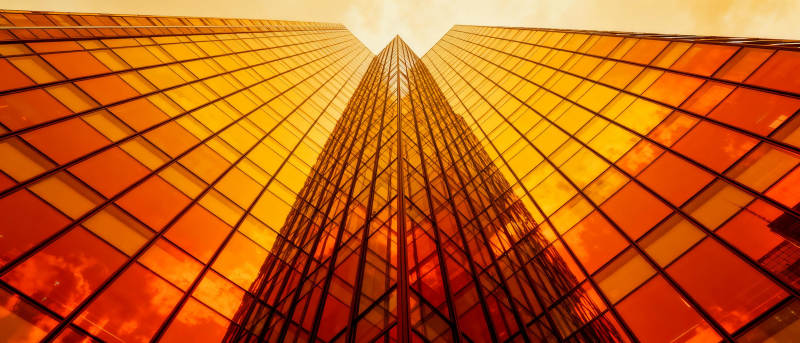 玻璃幕墙映日辉图片