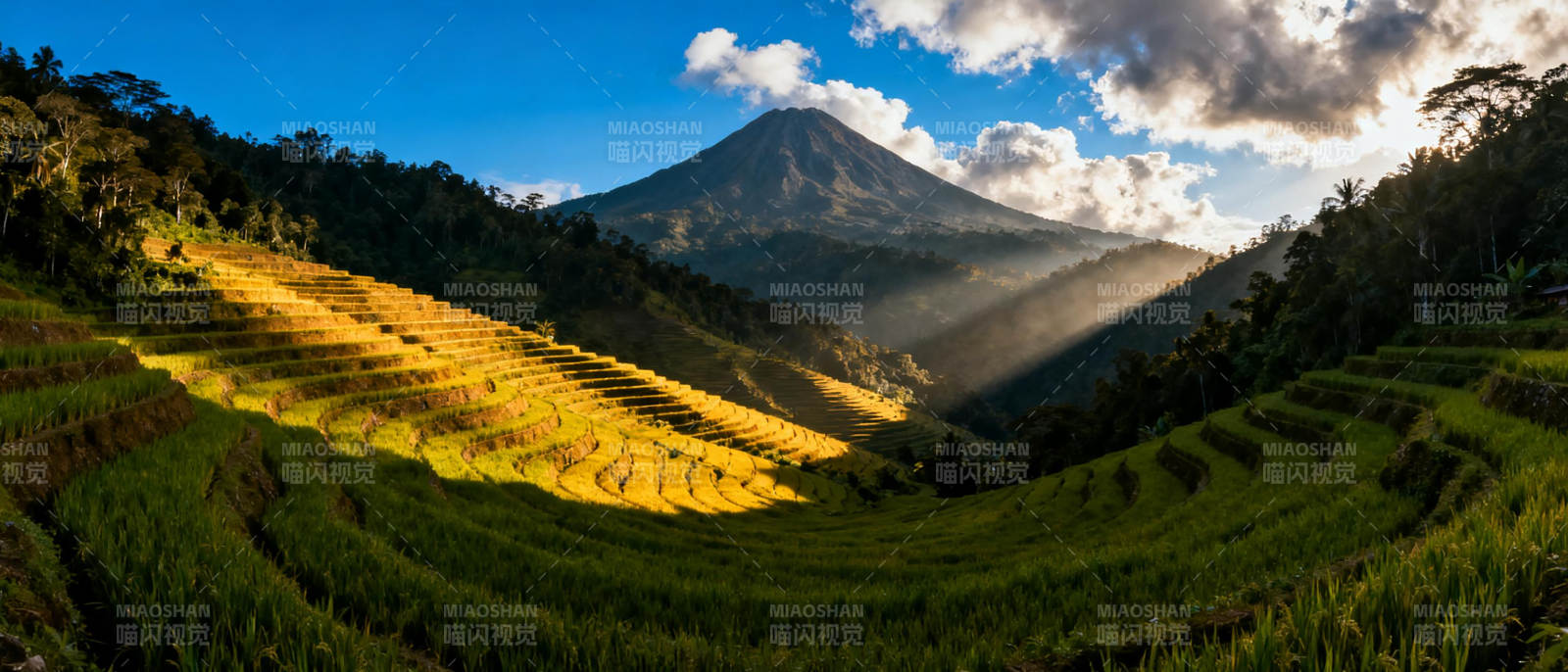 梯田与火山美景图片