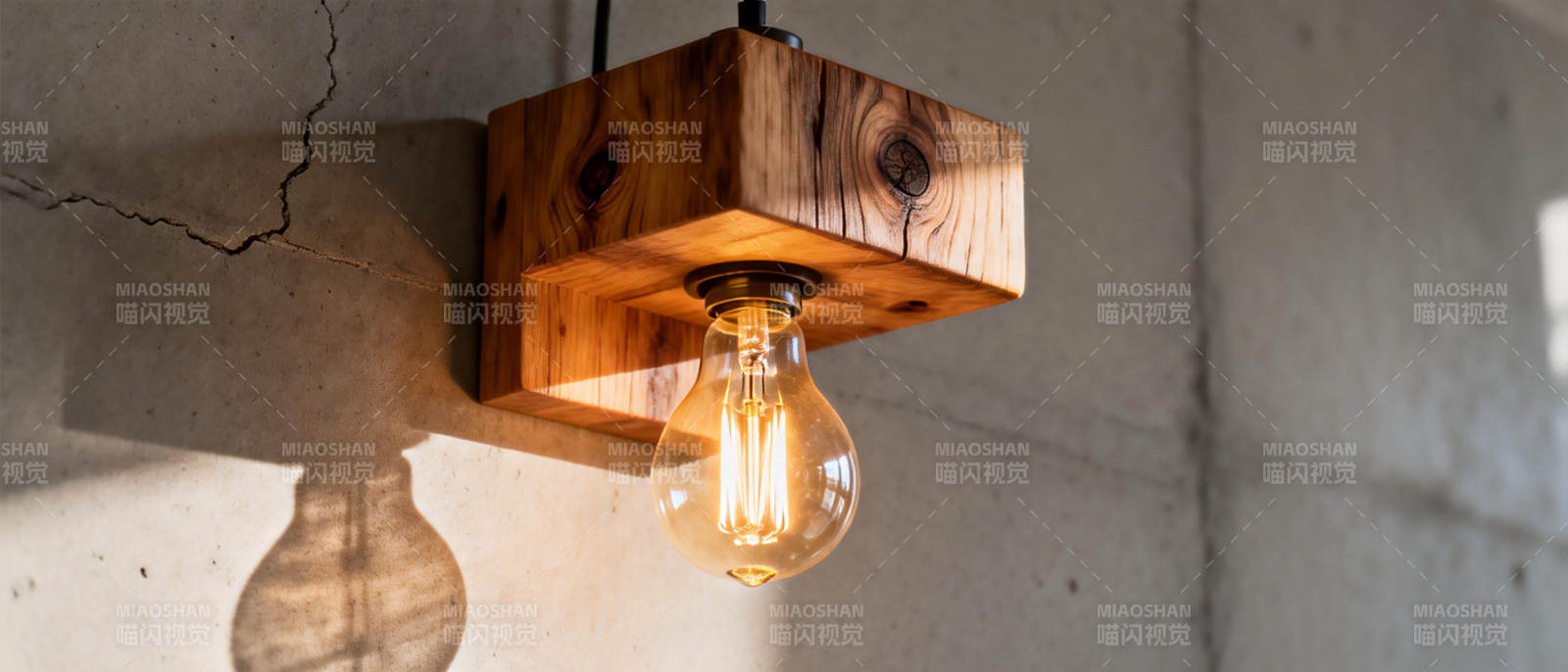 木质灯饰温暖光图片
