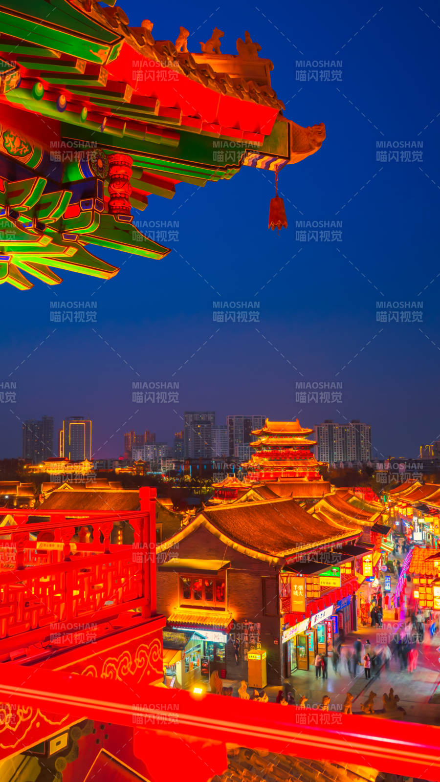 夜幕下的沧州南川老街灯火图片