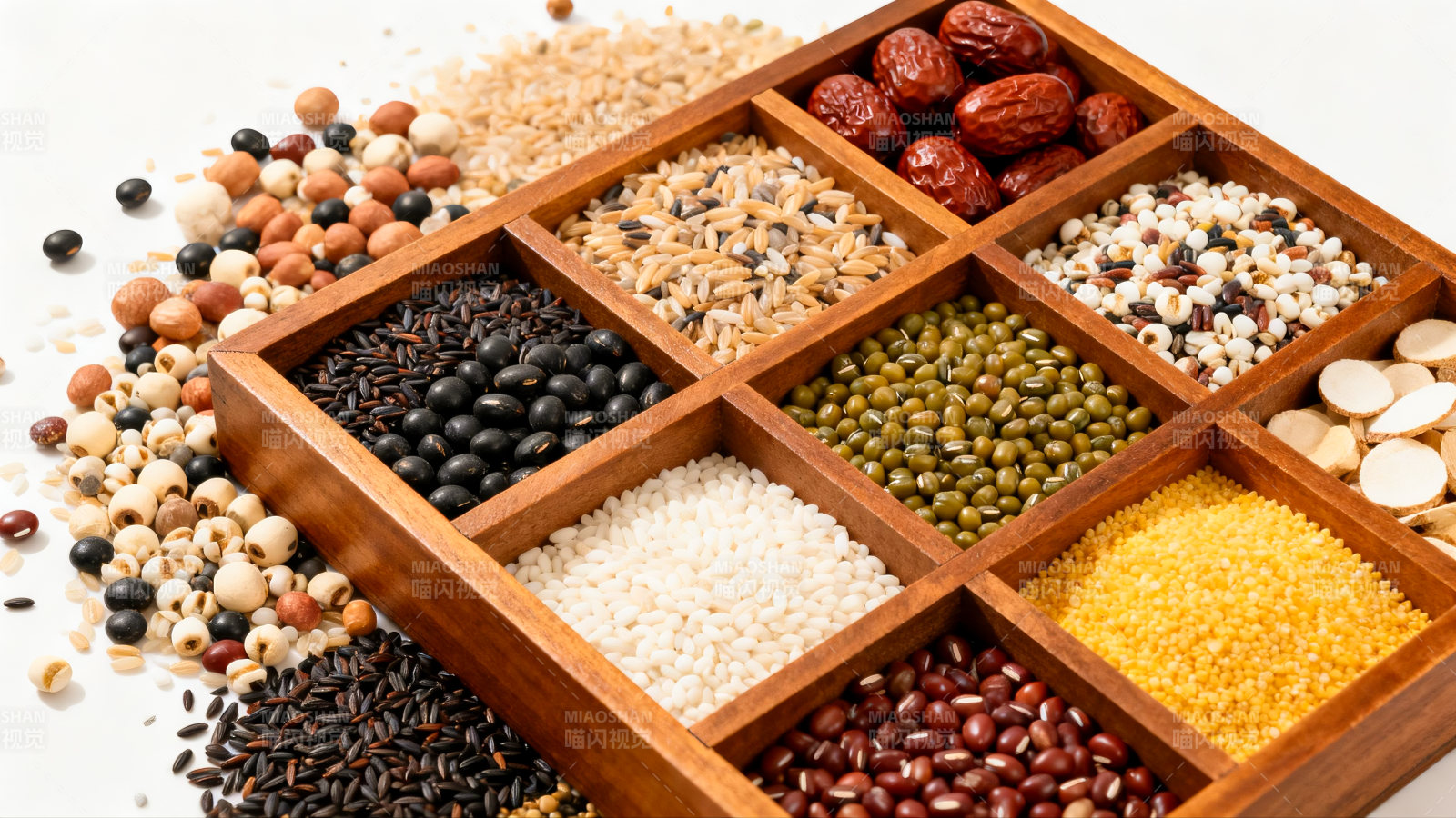 腊八节腊八粥五谷杂粮盛宴图片