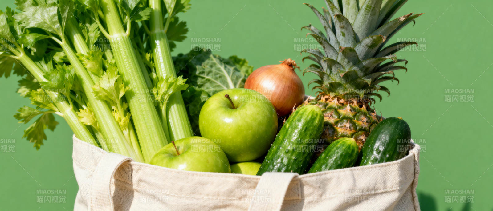 新鲜蔬果满袋图片