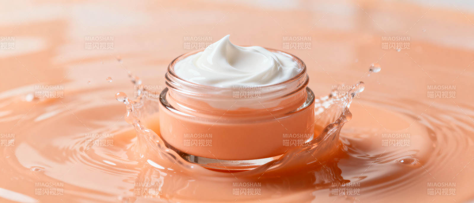 奶油飞溅瞬间图片