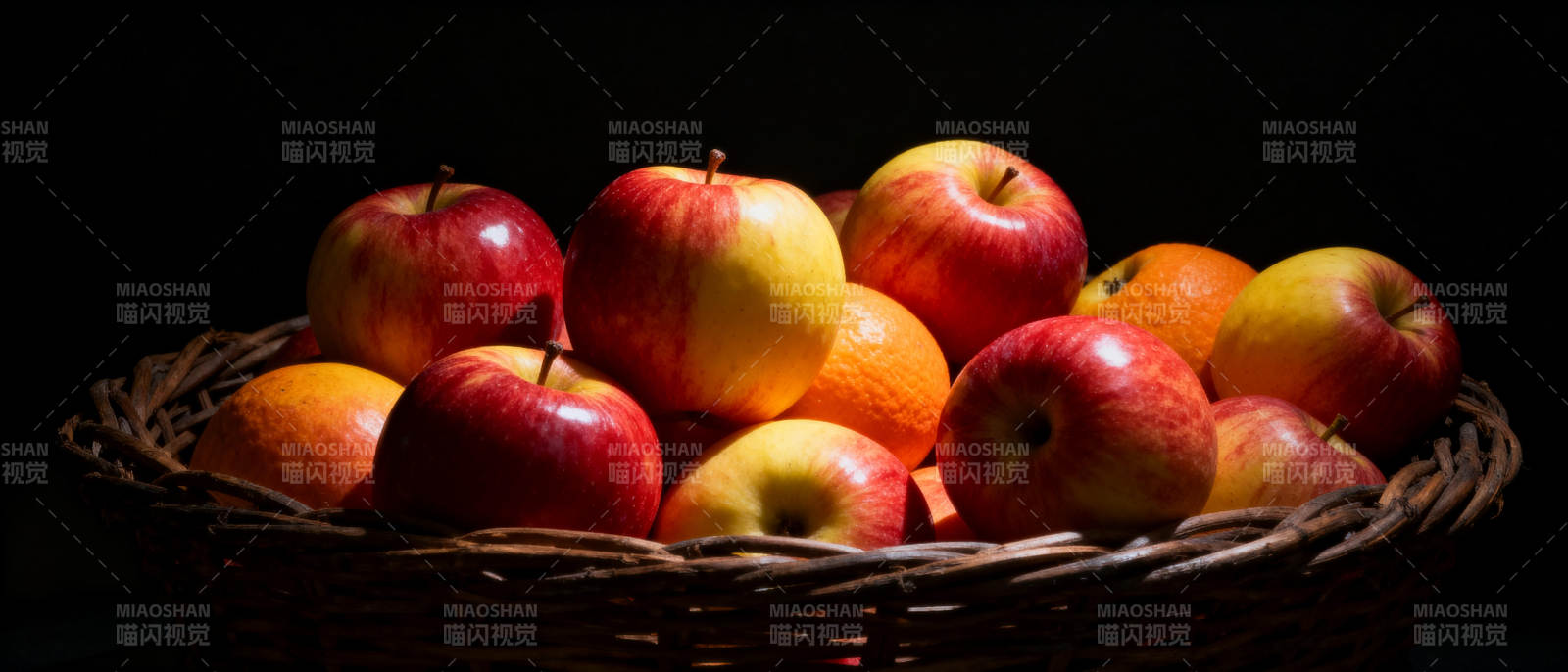 篮中苹果橙子图片