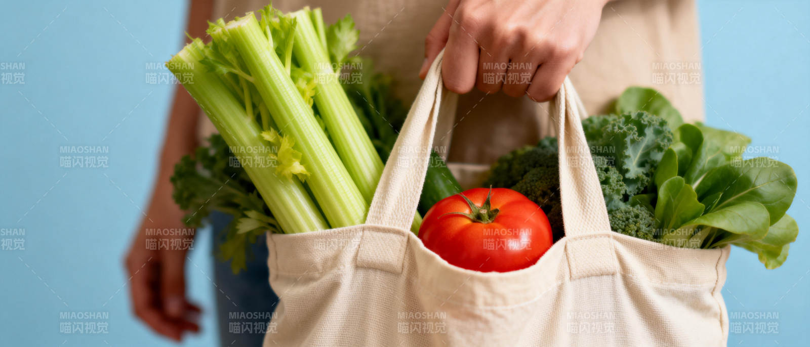 新鲜蔬菜购物袋图片