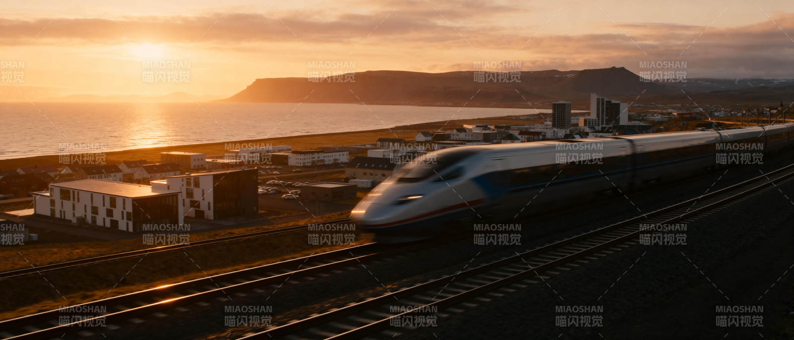 高铁飞驰日落时图片