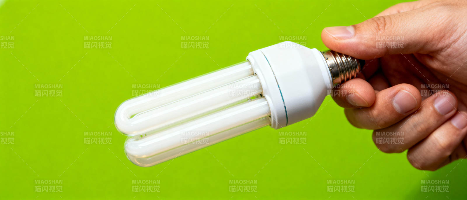 节能灯泡 环保之选图片