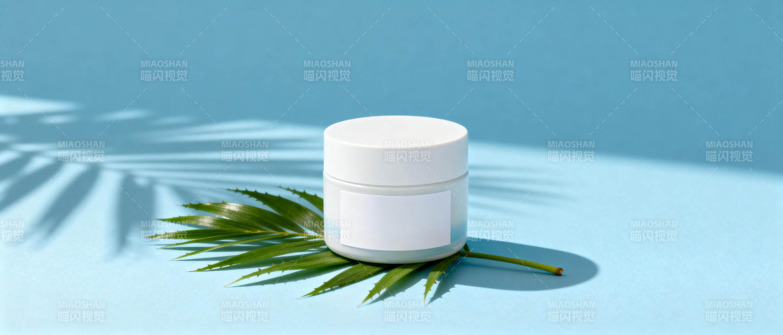 清新自然护肤霜图片