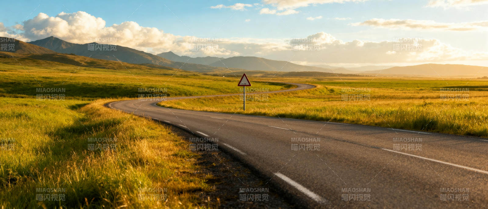 草原公路风光图片