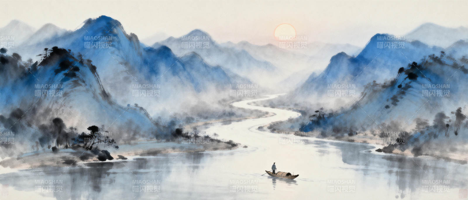 山水晨雾舟行图片