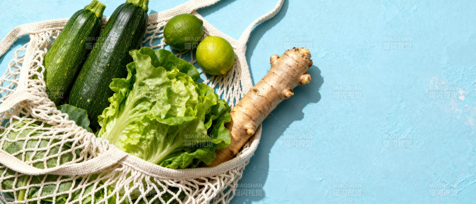 新鲜蔬菜购物袋图片