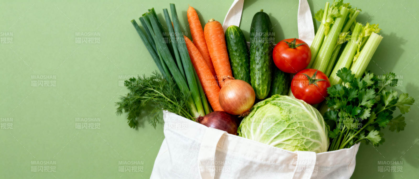 新鲜蔬菜满袋装图片
