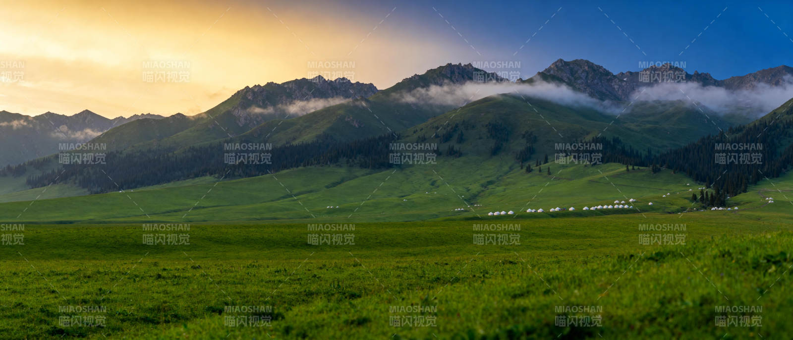 草原晨曦山影图片