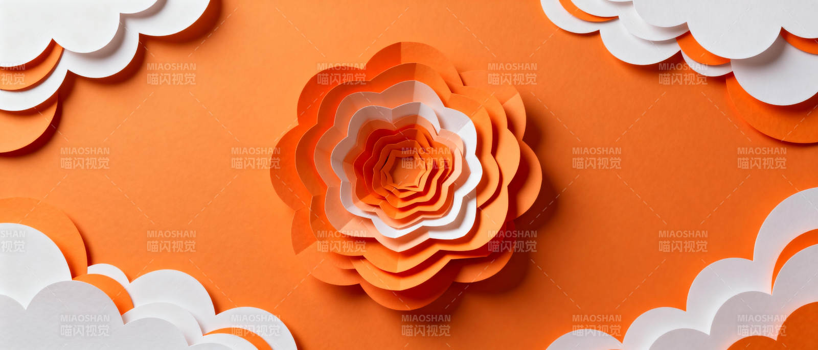 橙色纸艺花绽放图片