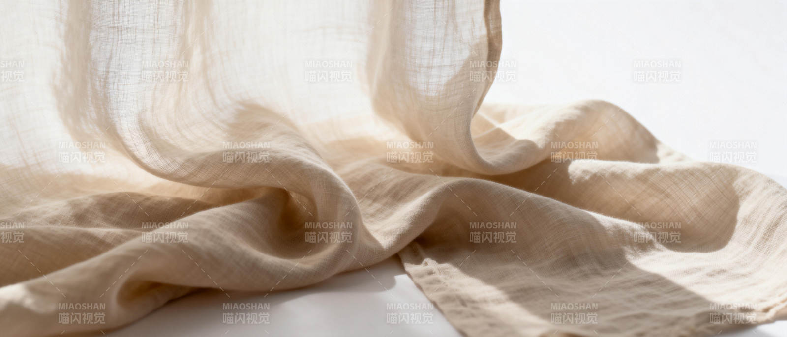 柔滑亚麻布料图片