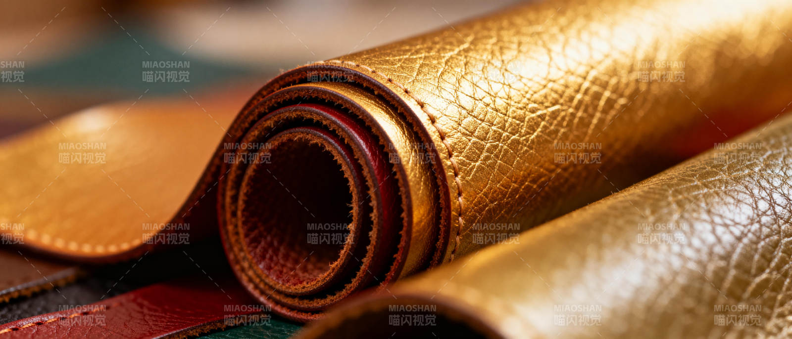 皮革卷材特写图片