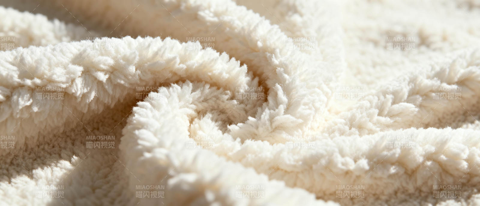 柔软毛绒布料特写图片