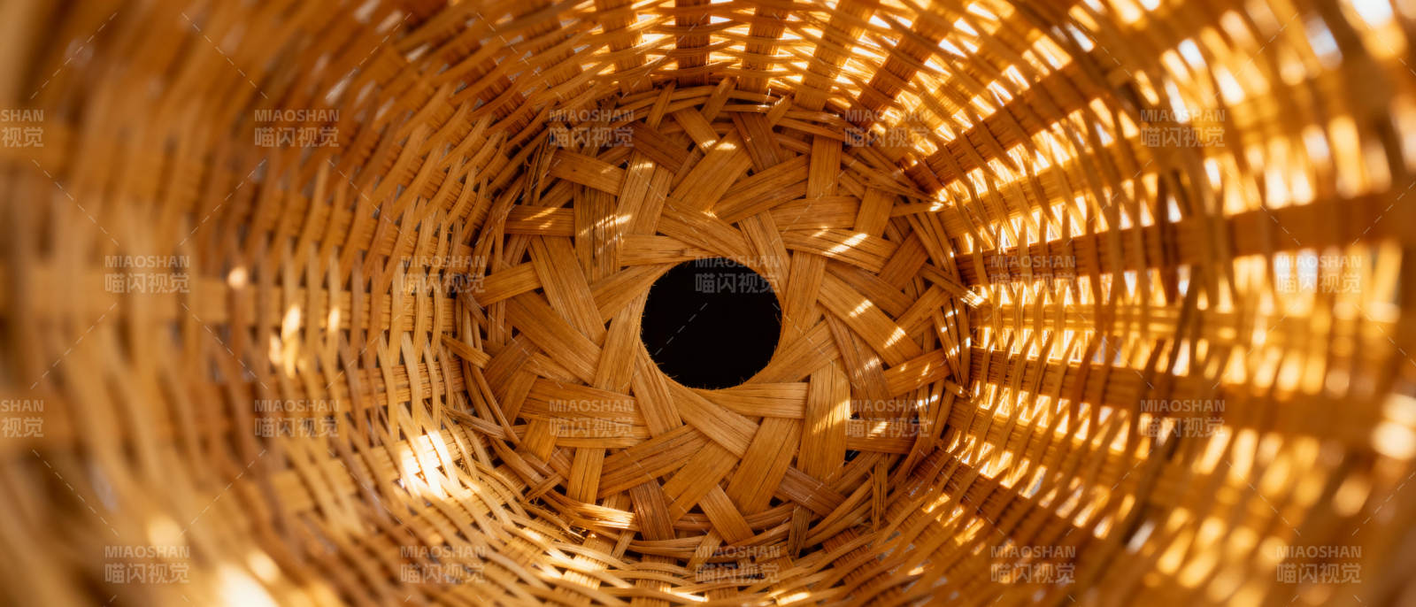 竹编篮内景图片