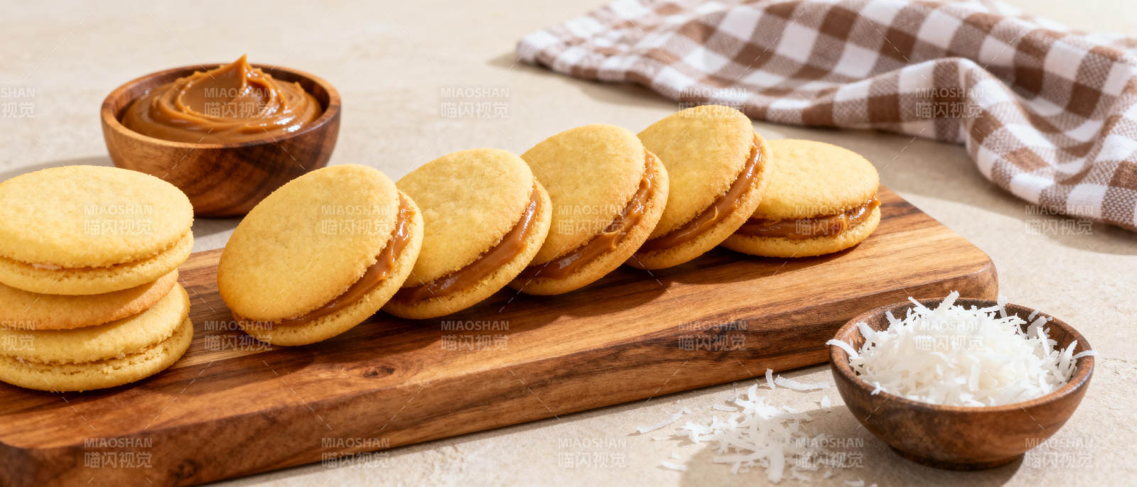 椰蓉花生酱夹心饼图片
