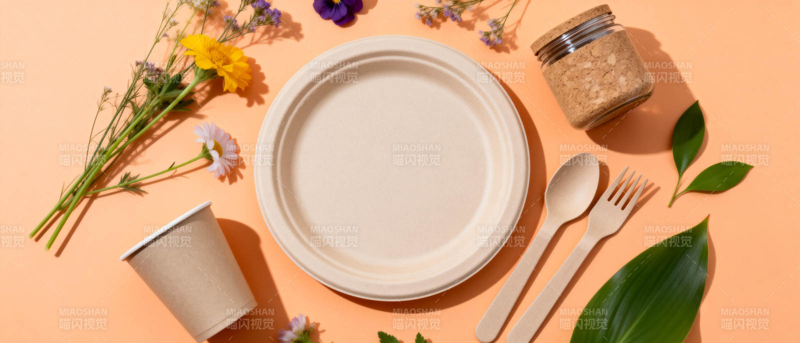 环保餐桌布置图片