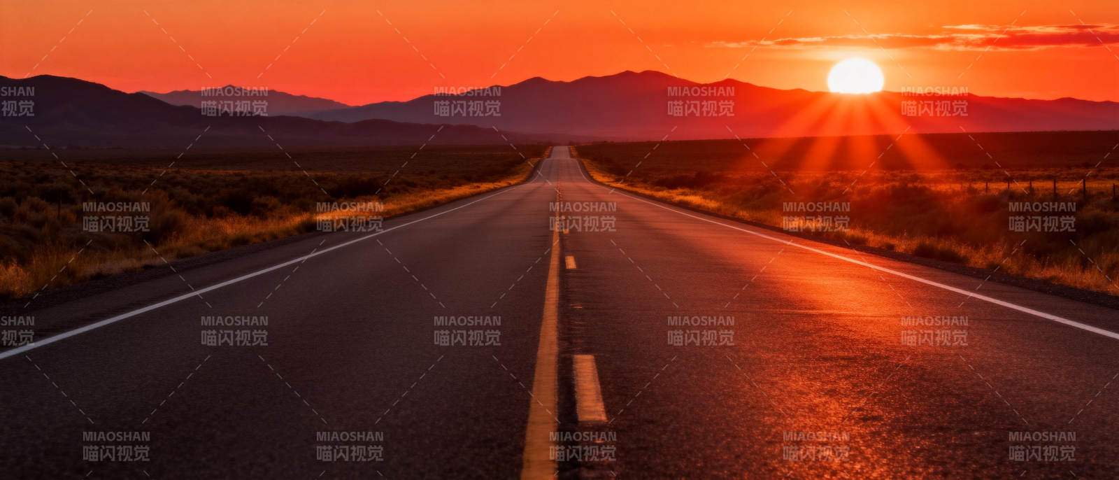 夕阳下的公路图片