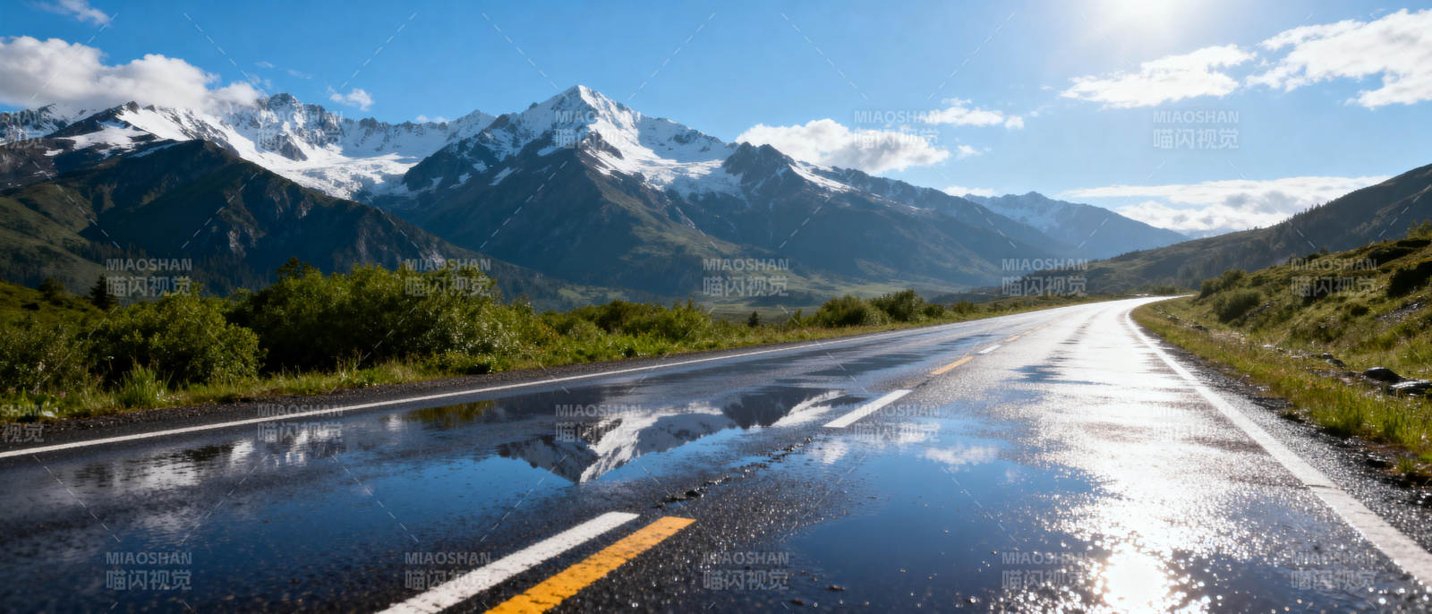 雪山公路倒影图片
