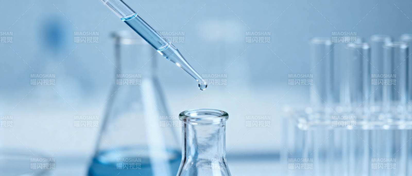 实验室滴管实验图片
