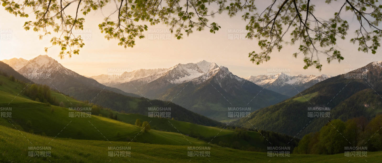 山间晨曦美景图片