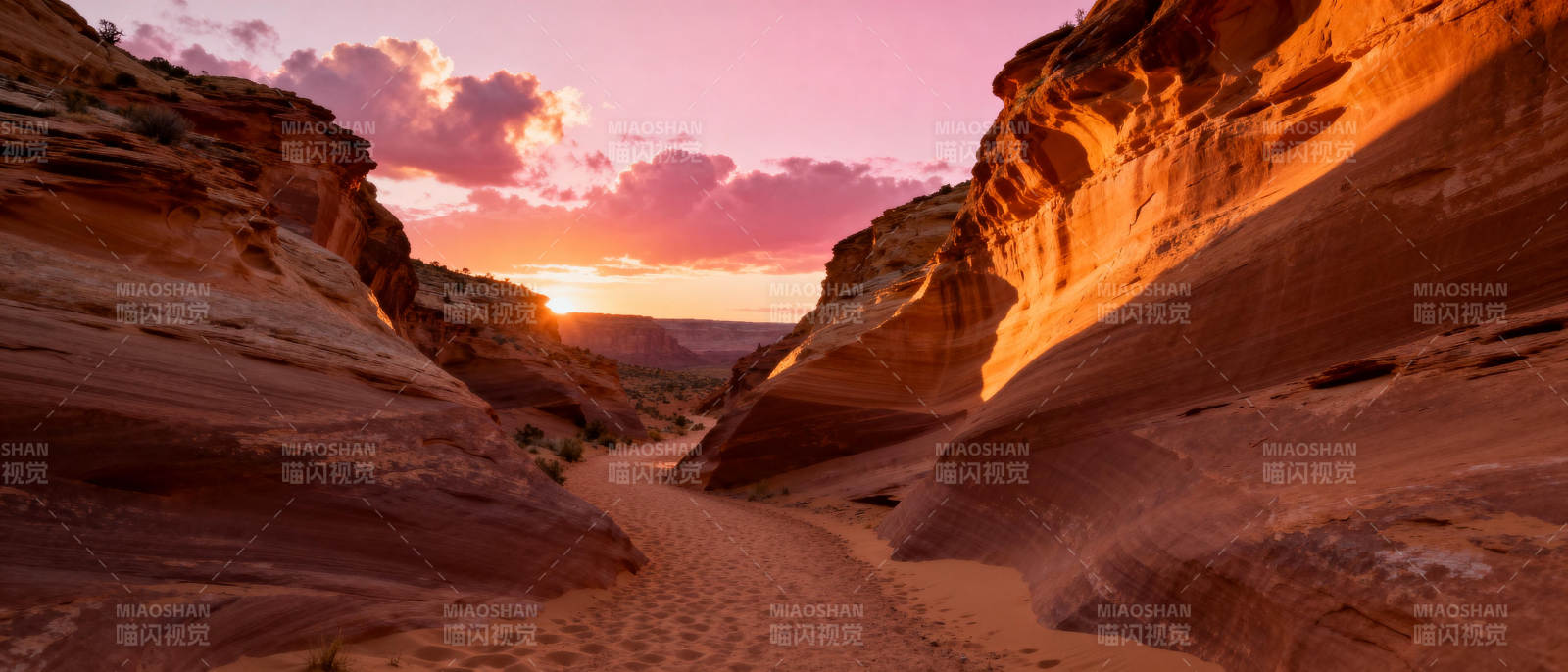 峡谷日落美景图片