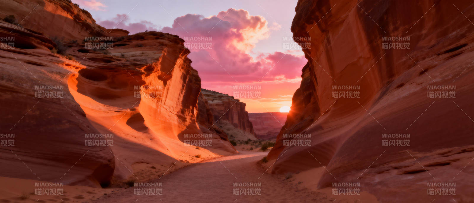 峡谷日落美景图片