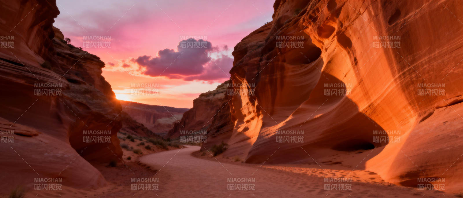 峡谷日落美景图片