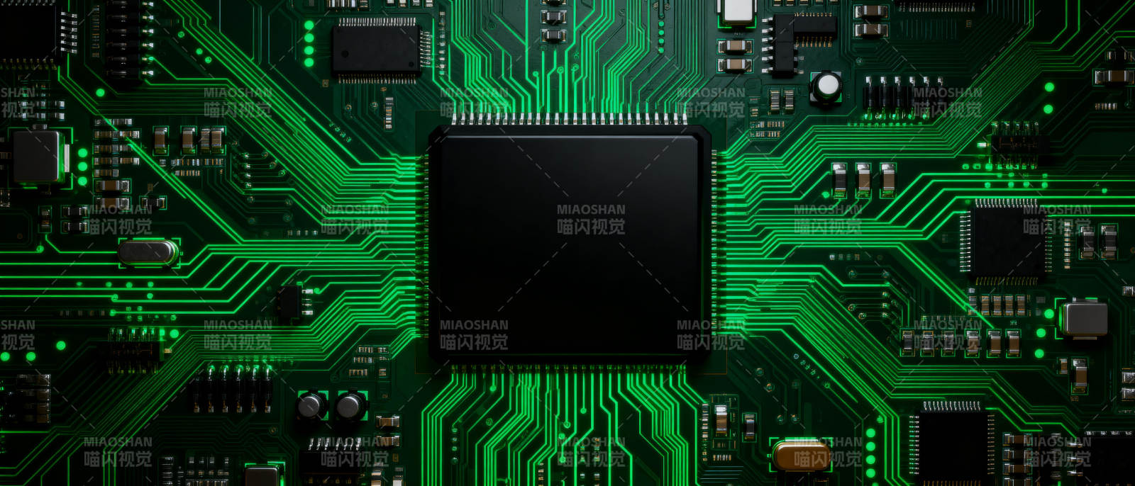 绿色电路板特写图片