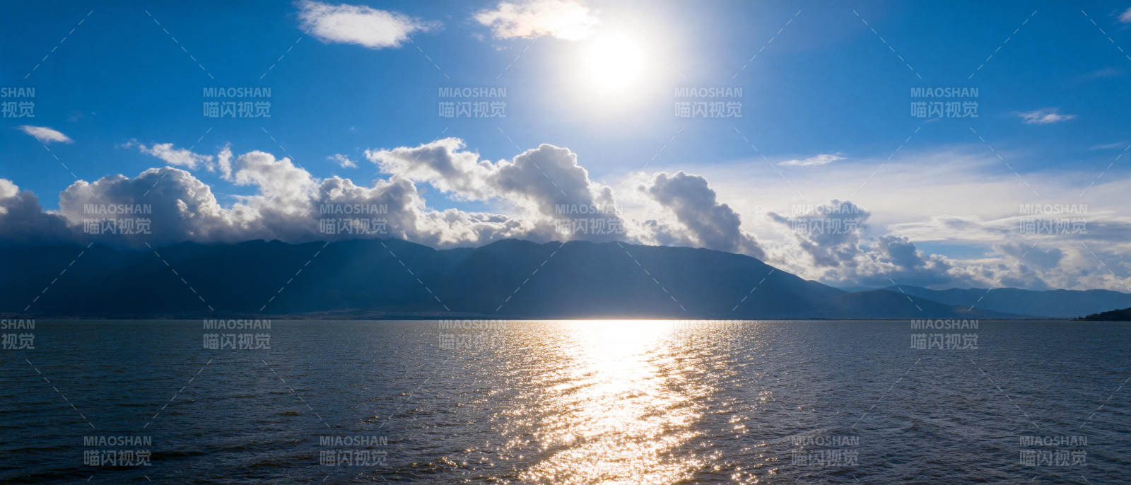 湖光山色映日辉图片