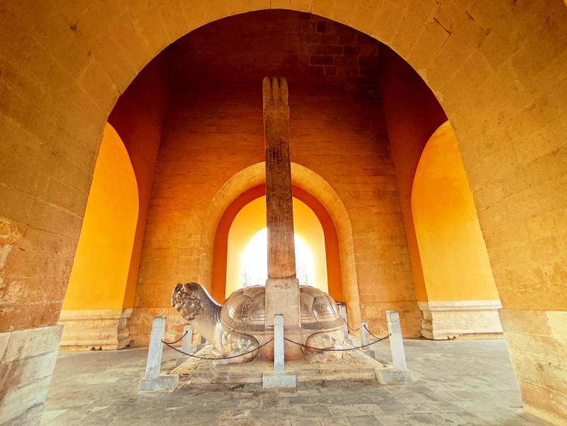 碑楼  十三陵图片