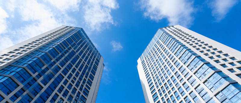 双塔耸立云霄图片