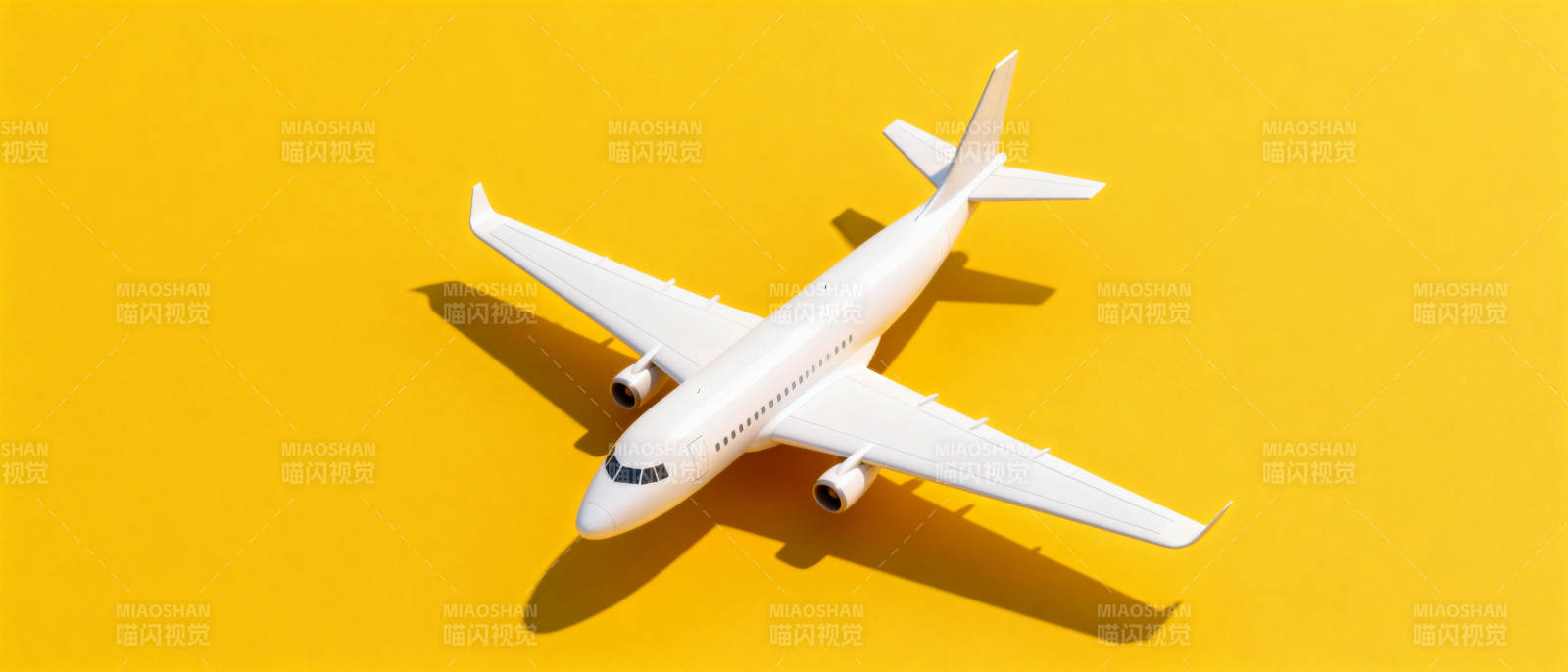 白色飞机模型图片