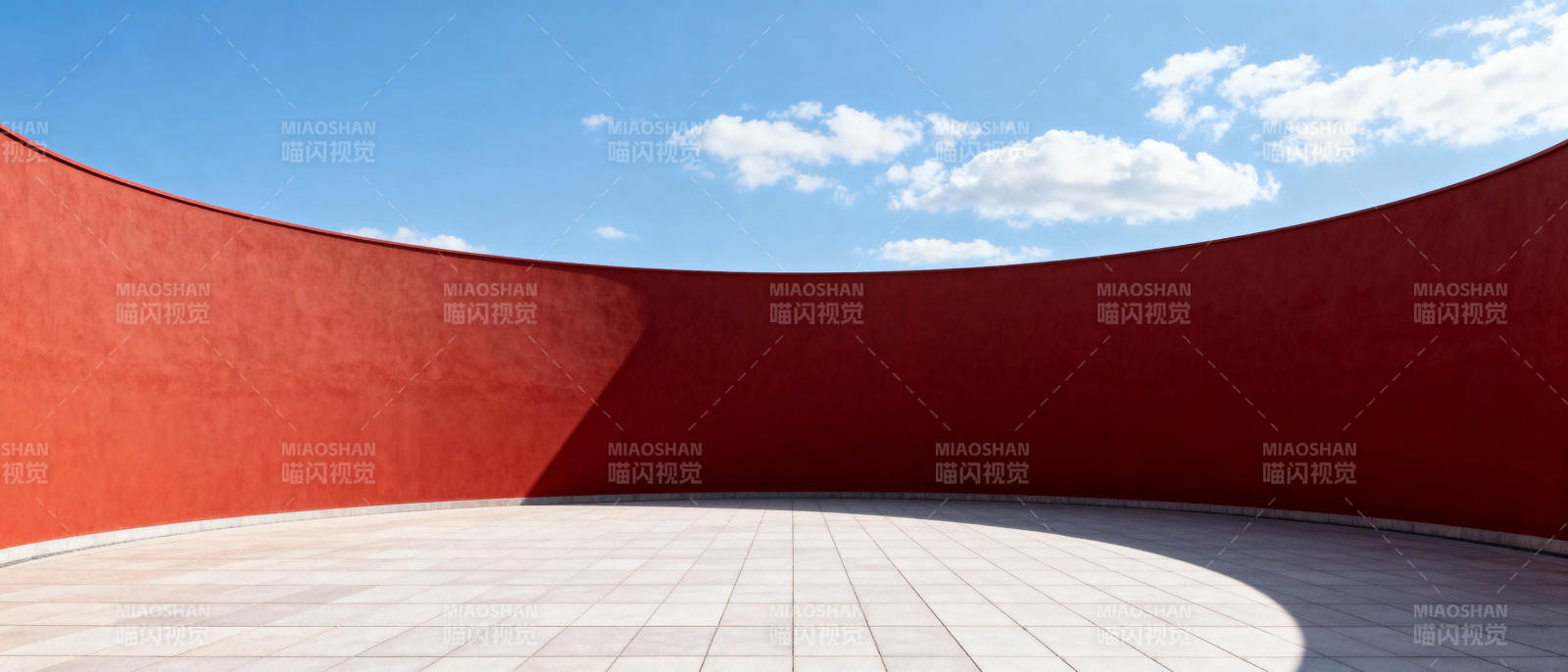 红色弧墙广场图片