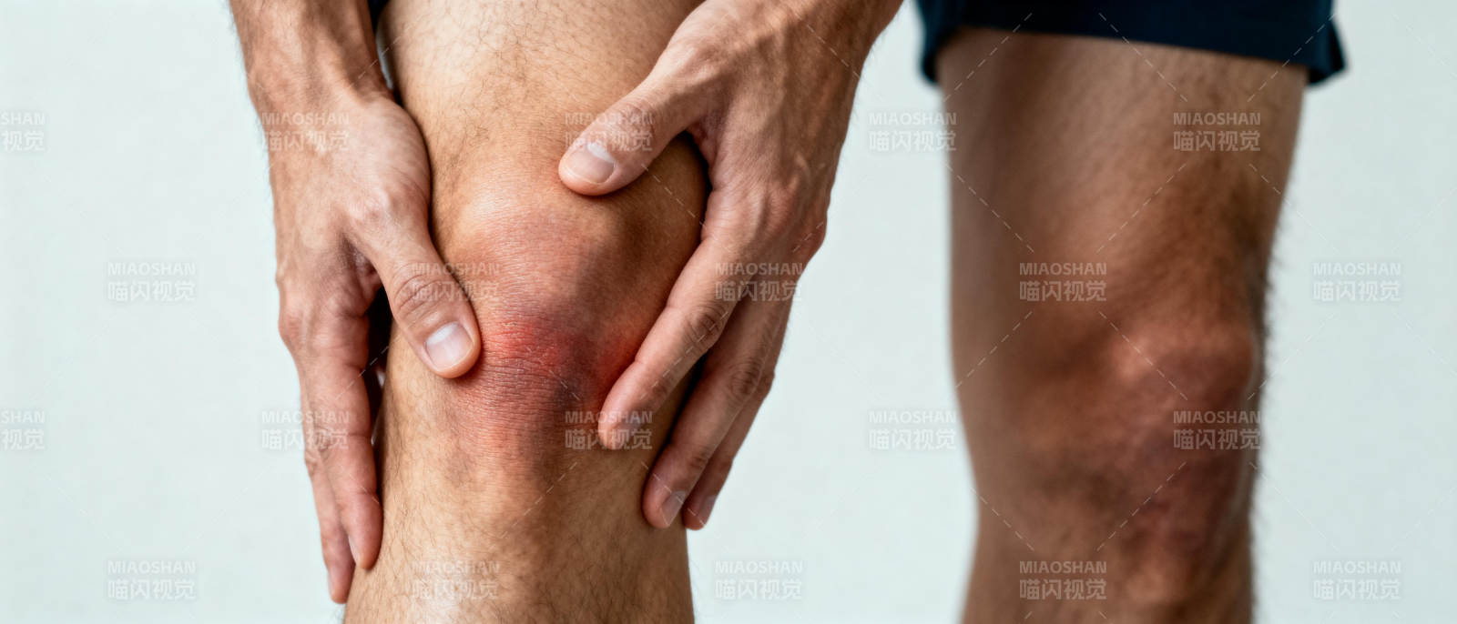 膝盖疼痛难忍图片