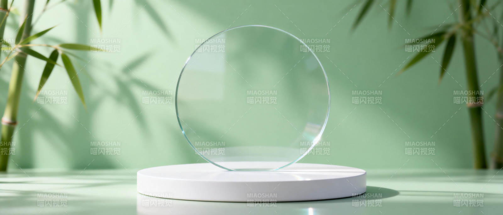 透明圆盘静置台面图片