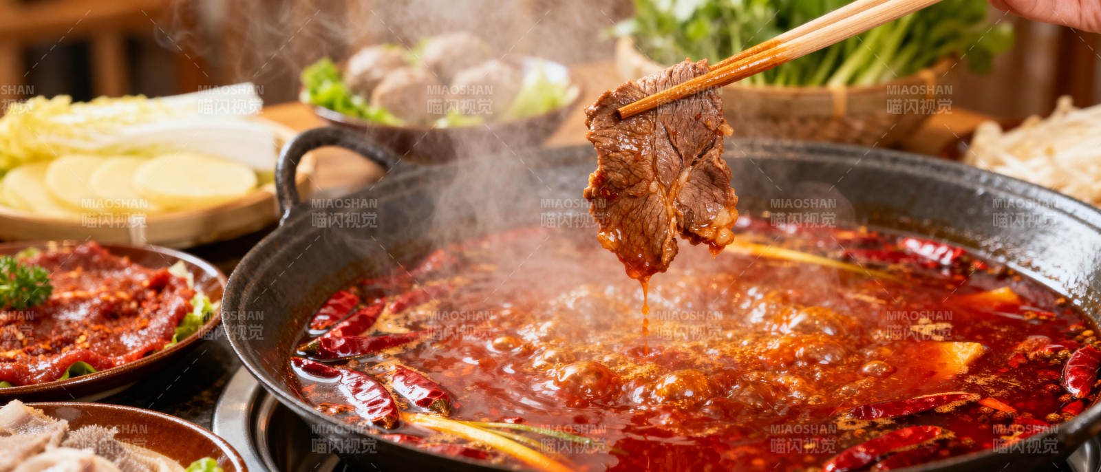 火锅涮肉 热气腾腾图片