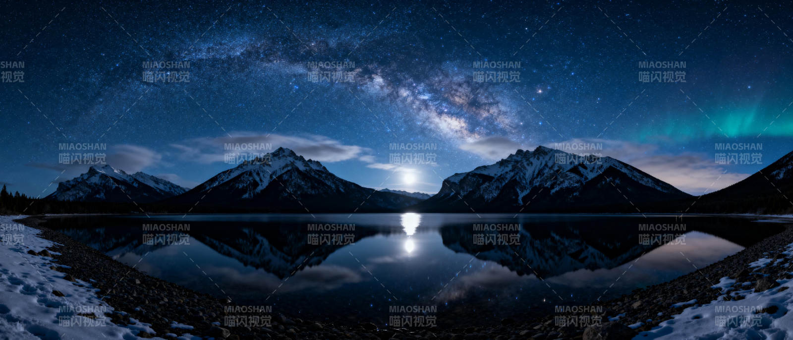 星河映雪峰图片